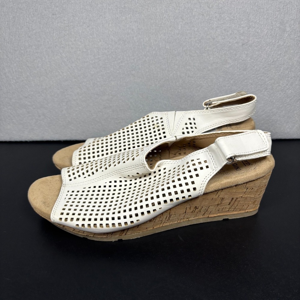 Earth Origins Sandals Women's 8.5M White‎ Perforated Nina Slingback Wedge Strap